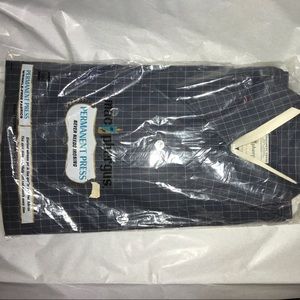 New Men's Permanent Press Long Sleeved Dress shirt