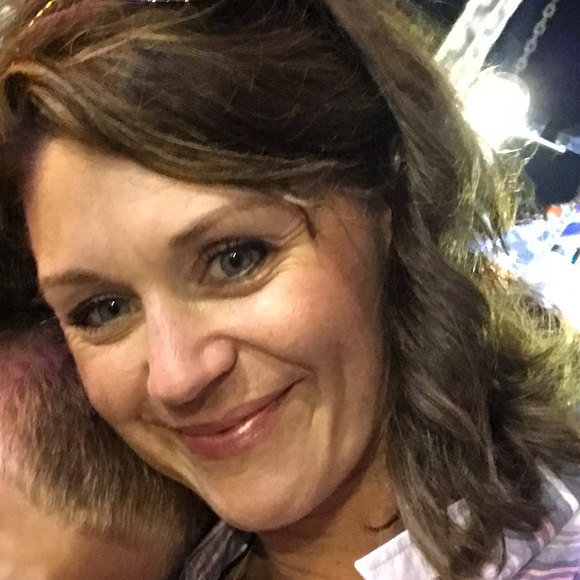 Meet your Posher, Sheri - Picture 1 of 1