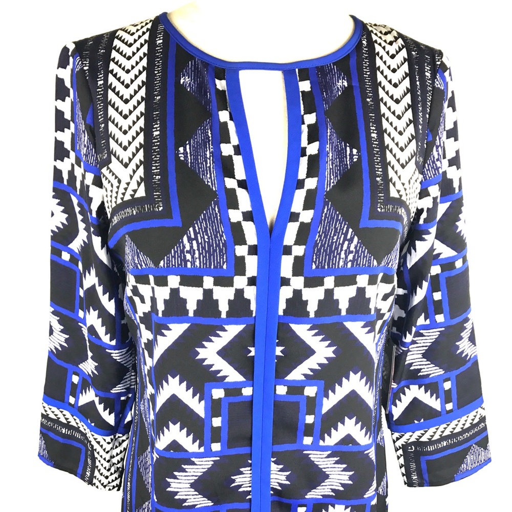 Vince Camuto Placed Geo Print Shift Dress - Picture 3 of 7