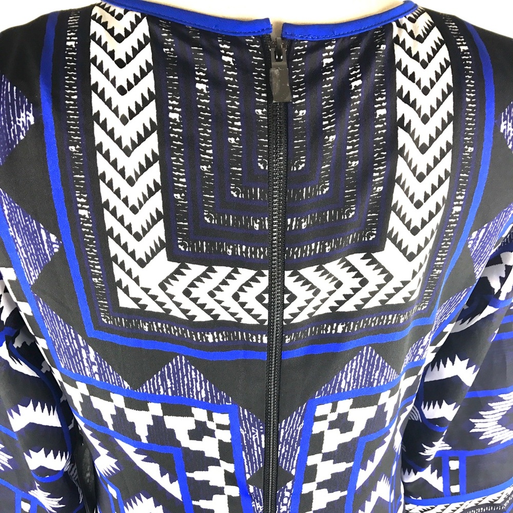 Vince Camuto Placed Geo Print Shift Dress - Picture 6 of 7
