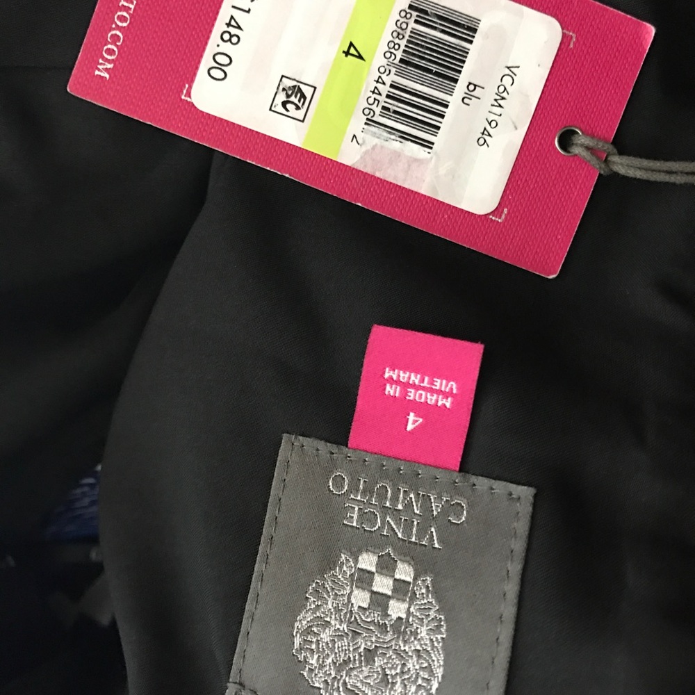 Vince Camuto Placed Geo Print Shift Dress - Picture 7 of 7