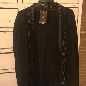 Johnny Was medium brown Kimono .