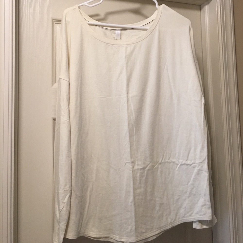 Under Armour, Long sleeve off white "cream" shirt