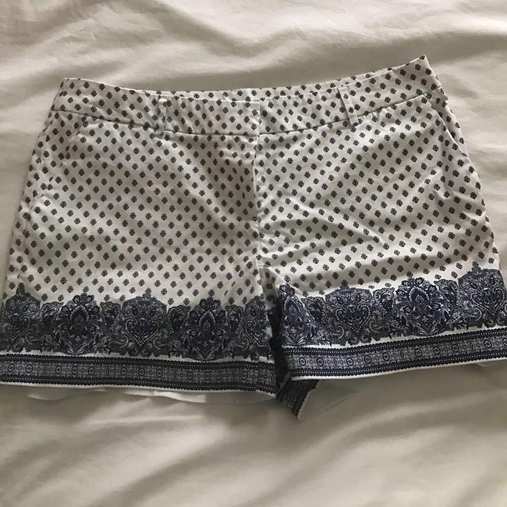 Patterned shorts - Picture 2 of 3