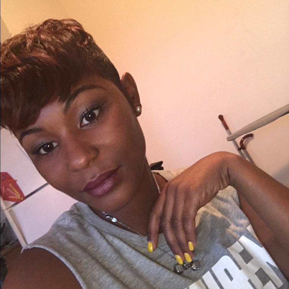 Meet your Posher, Gia