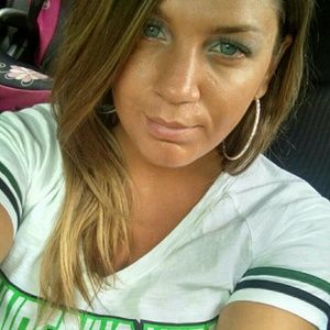 Meet your Posher, Courtney