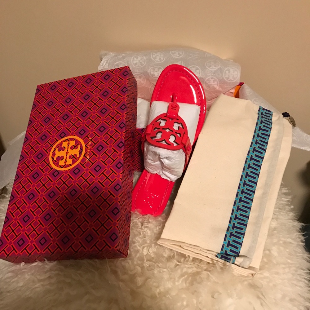 Brand New Tory Burch Fuchsia Millers