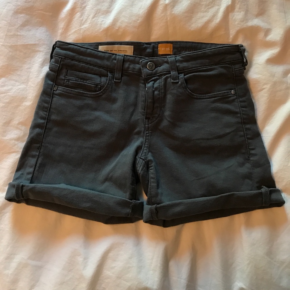 Anthropologie charcoal short!