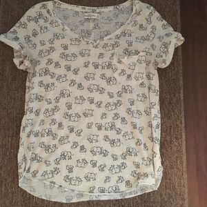 V-neck elephant print t-shirt