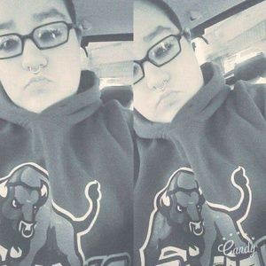 Meet your Posher, Casandra