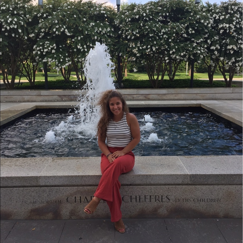 Meet your Posher, Madi