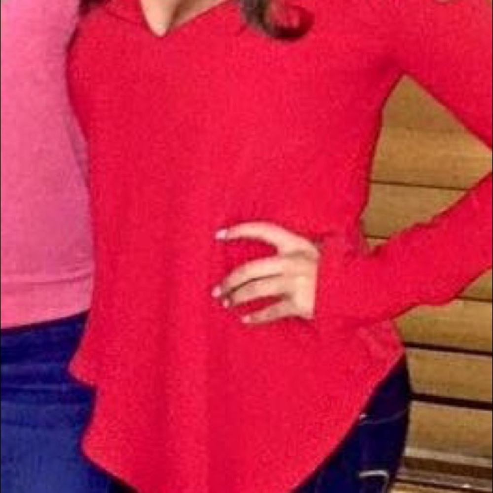 Red Top - Picture 2 of 3
