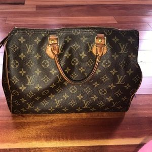Louis vuittton speedy handbag