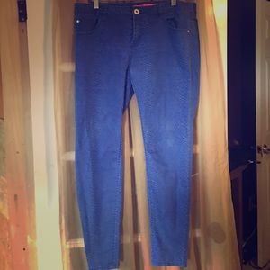 Skinny jeans size 15 snake skin pattern