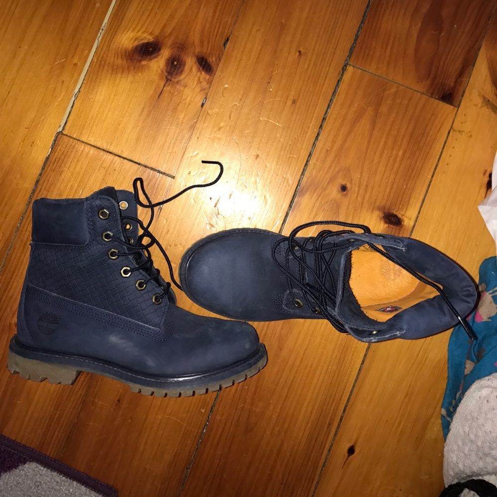 Woman's Blue Timberlands