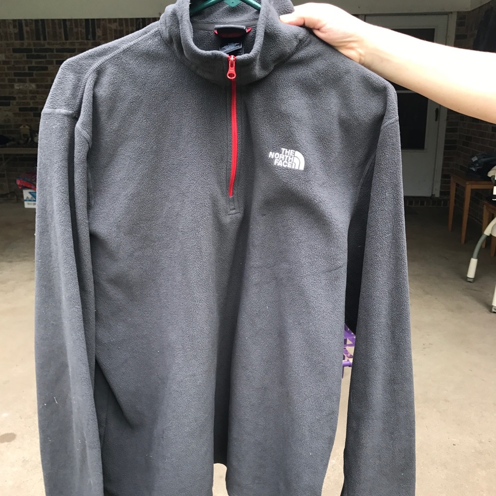North face pullover