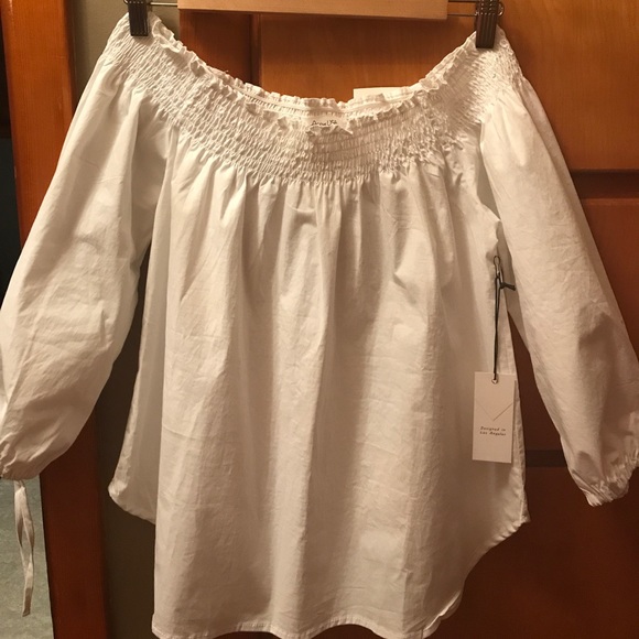 Off the shoulder blouse - Picture 3 of 3