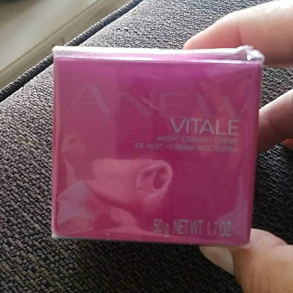 Avon anew vitale night cream