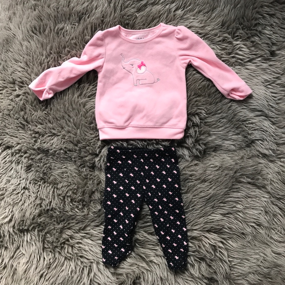 Fleece sweater and elephant leggings