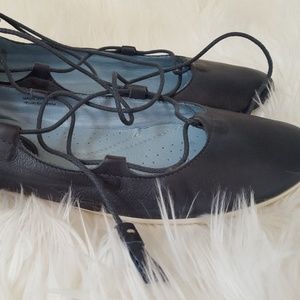 Pikolinos Bora Bora Lace up balerina flat shoes