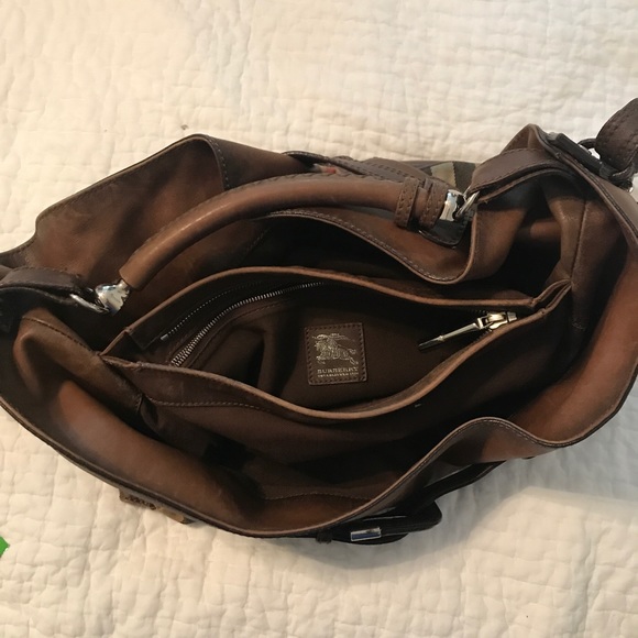 Official Burberry Saddle Bag - Picture 7 of 7