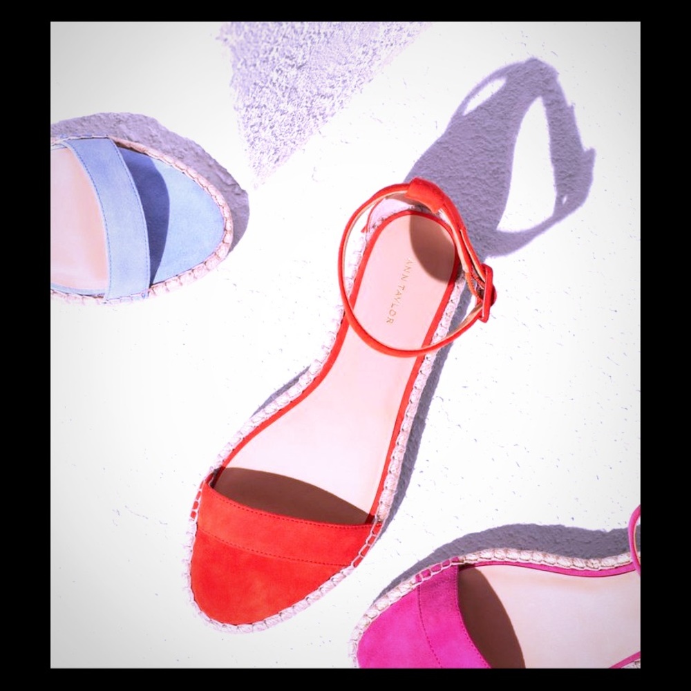NIB Ann Taylor Suede Espadrille Sandals