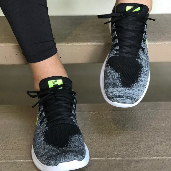 NWT Nike ID Free Rn Flyknit, size 10,5M. AUTHENTIC - Picture 3 of 7