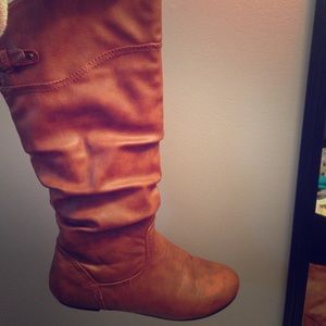 CHARLOTTE RUSSE Size 7.5 Boots