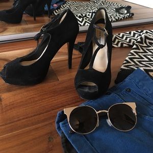 T-strap pin up style black suede heels