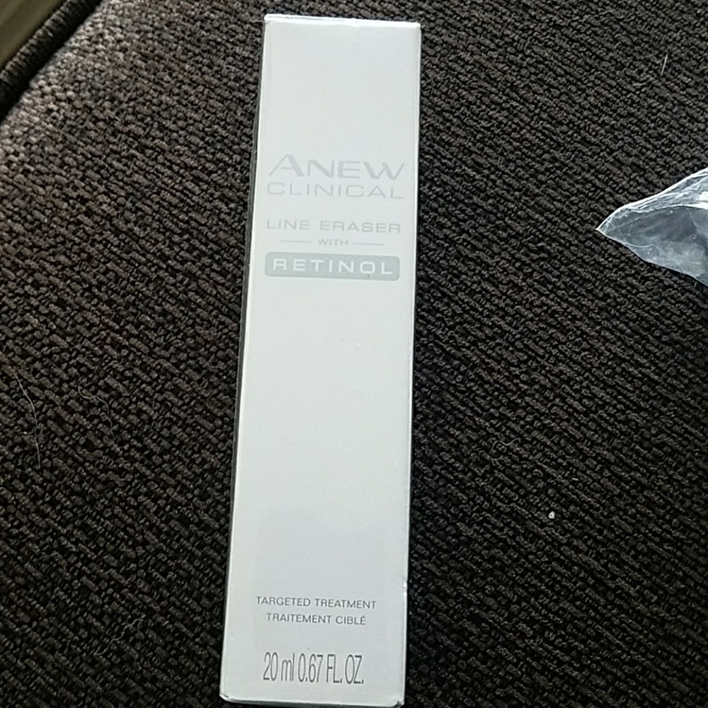 Avon anew clinical line erase w/ retinol targeted