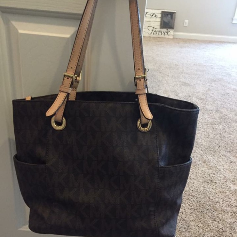 Michael Kors jet set