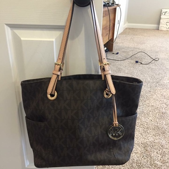 Michael Kors jet set - Picture 2 of 4