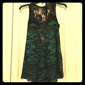 Express emerald green and black  top