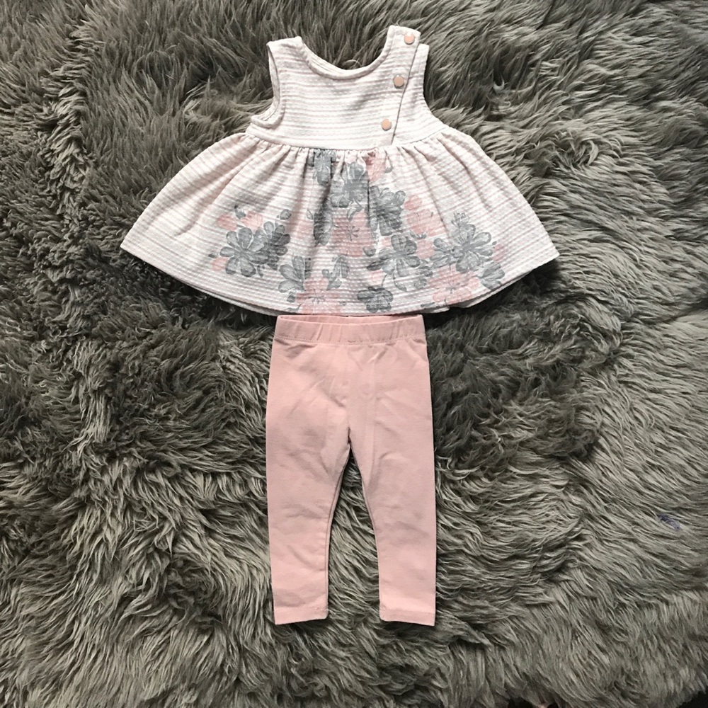 Designer 2 piece outfit 3/6 months