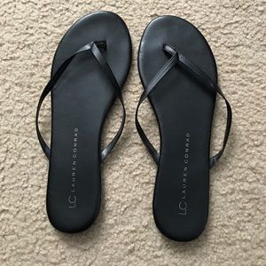 Lauren Conrad flip flops