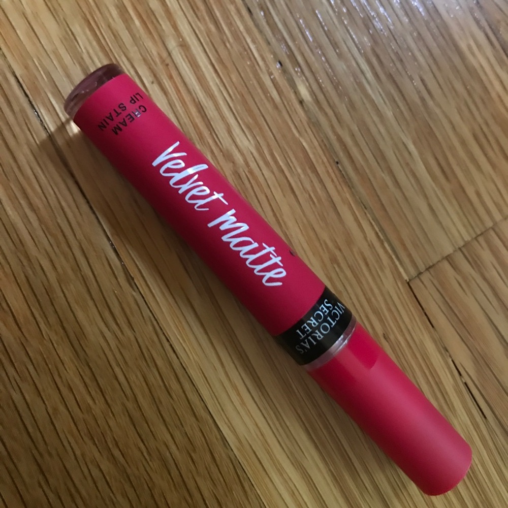 Victoria's Secret cream lip stain