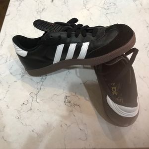 Adidas samba shoes