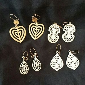 4 pairs of vintage 60s hippie earrings