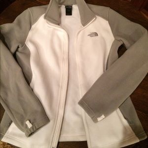 North Face Zip-up Fleece Jacket!!