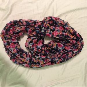 Infinity scarf