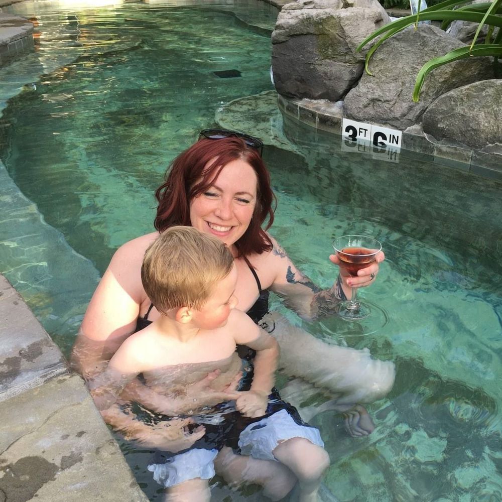 Meet your Posher, Nicole