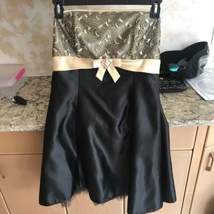 •FINAL MARKDOWN• strapless cocktail dress