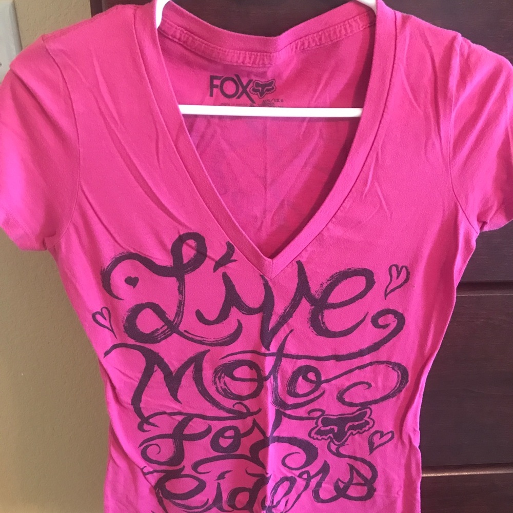 Fox vneck T-shirt