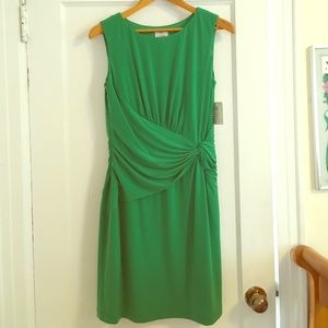 Flattering Dress -office cocktails Christmas🎄!!