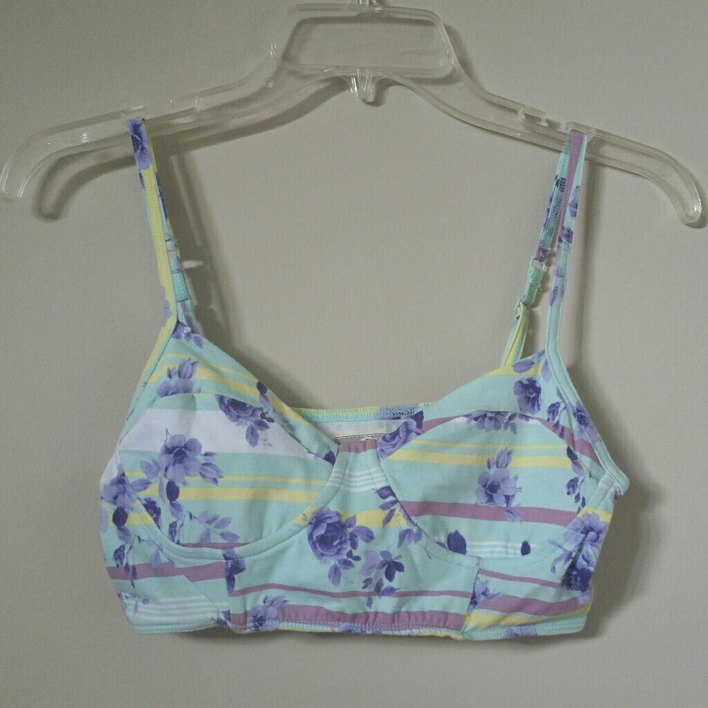 ☇PRICE DROP☇Kirra Floral Crop Top