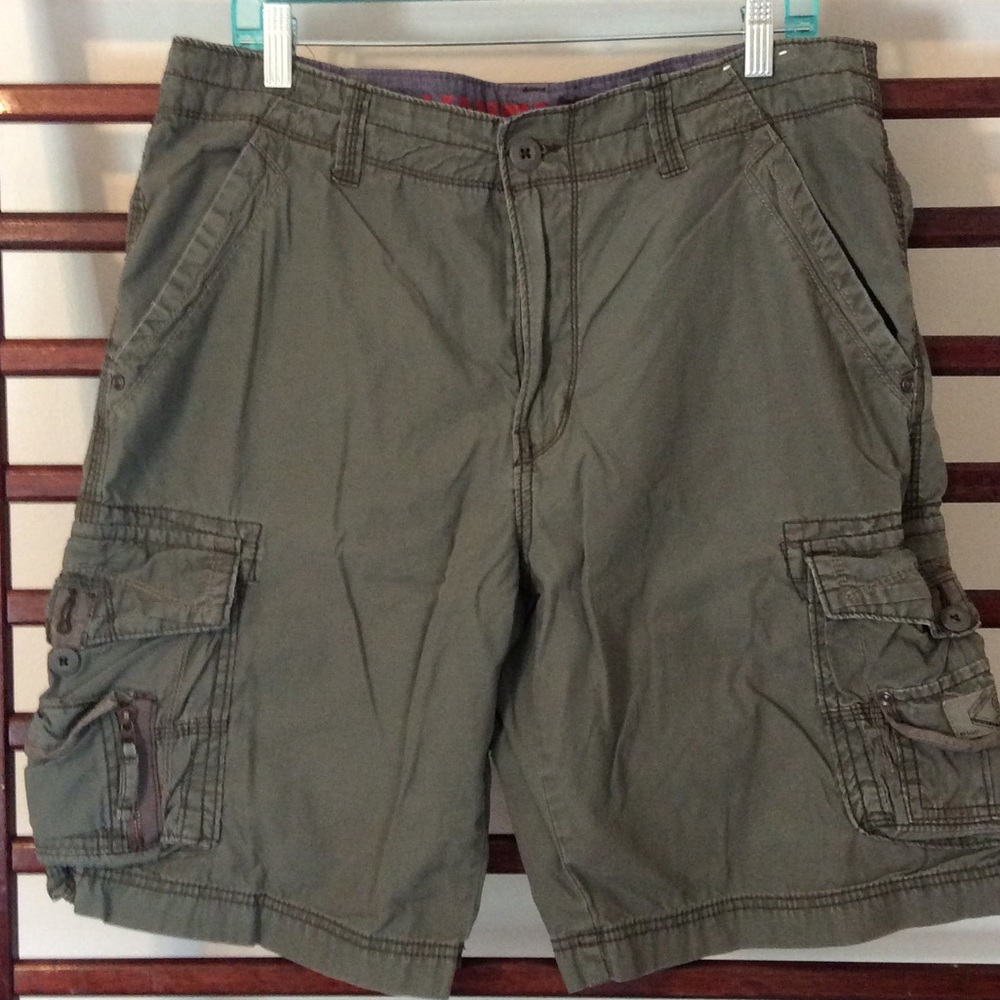 Cargo shorts. Men's