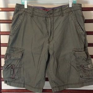 Cargo shorts. Men's