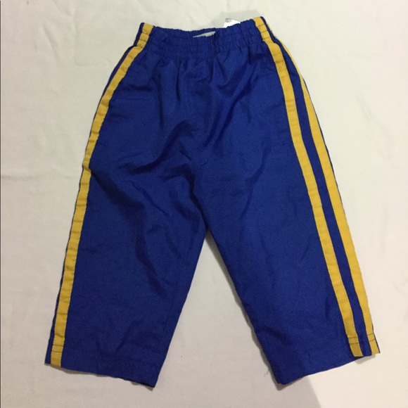 Athletic works - Picture 2 of 4