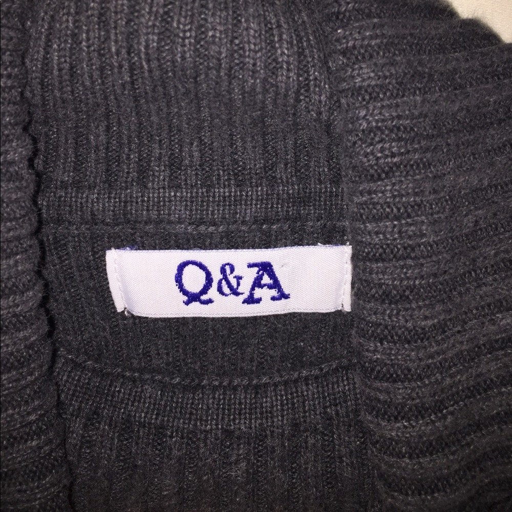 Ribbed turtle neck