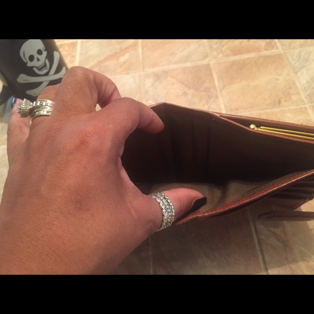 Brown Leather Coach Wallet - Picture 5 of 6